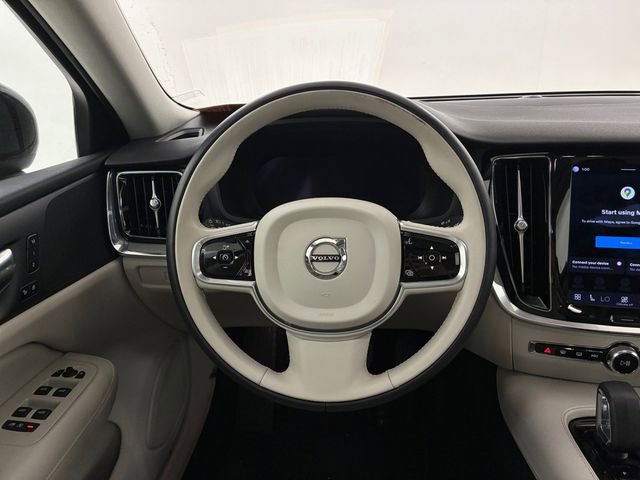 Used 2023 Volvo S60 T8 Plus image 22