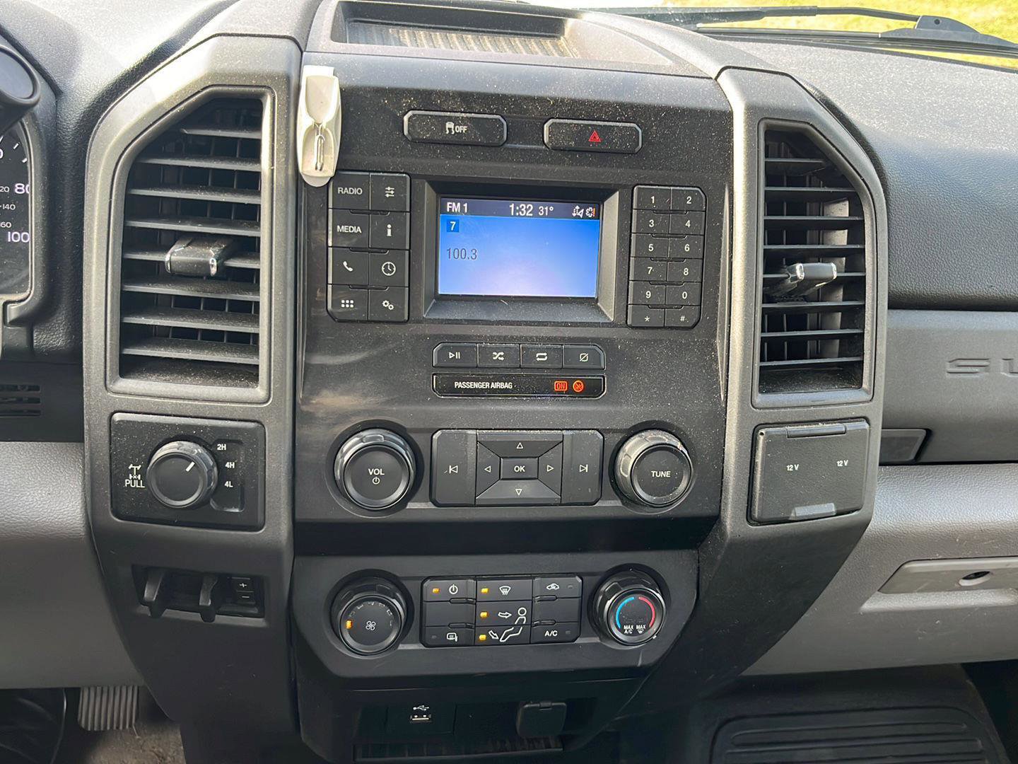 Used 2021 Ford F350 XL w/ Power Equipment Group image 14