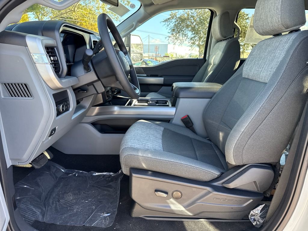 New 2026 Ford F250 XLT w/ XLT Premium Package image 21