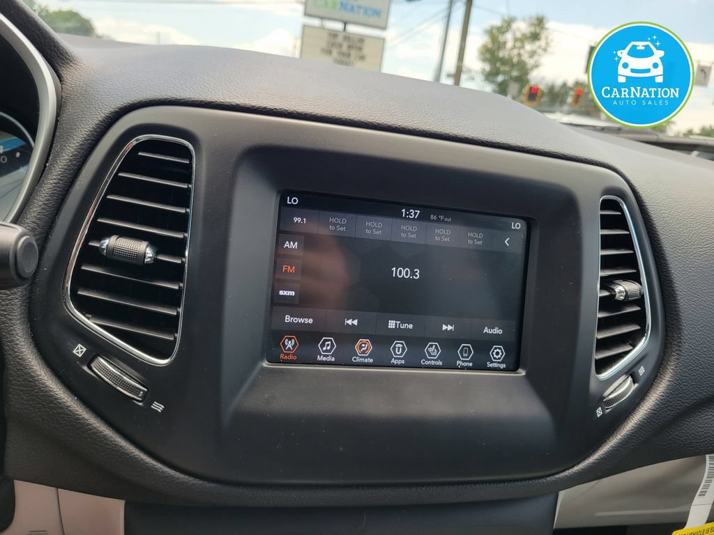 Used 2019 Jeep Compass Latitude w/ Cold Weather Group AWD/4WD image 19