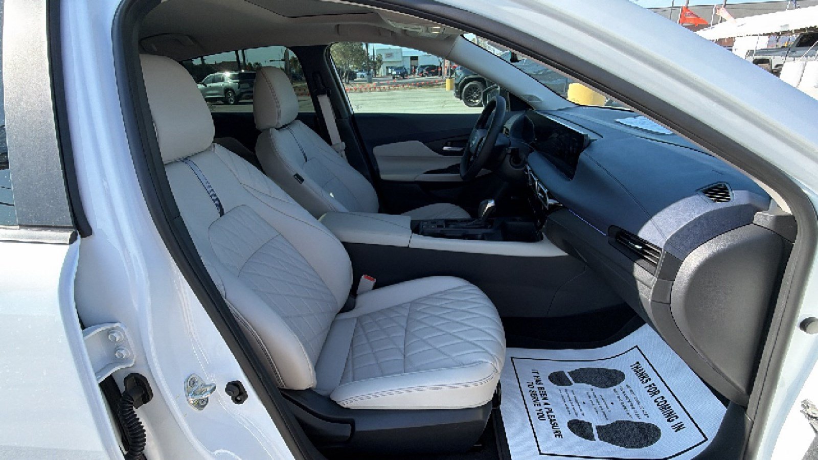 Used 2026 Nissan Sentra SL w/ Floor Mat Package FWD image 27