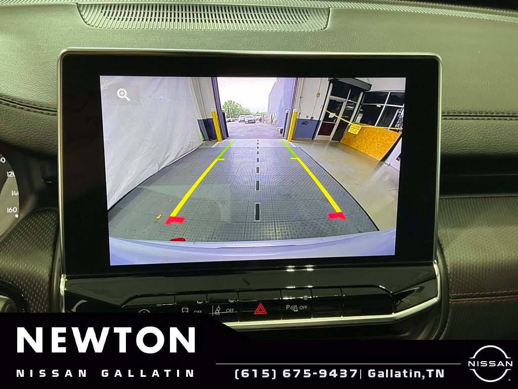 Used 2025 Jeep Compass Trailhawk AWD/4WD image 9