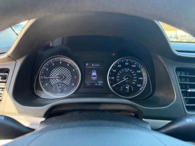 Used 2020 Hyundai Elantra SEL image 18