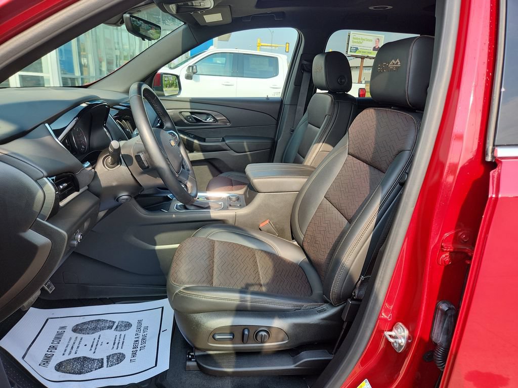 Certified 2024 Chevrolet Traverse High Country AWD/4WD image 14