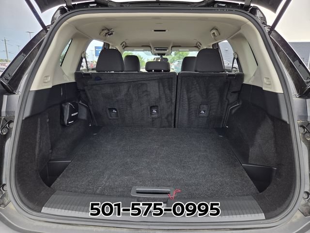 Used 2023 Nissan Rogue SV FWD image 15