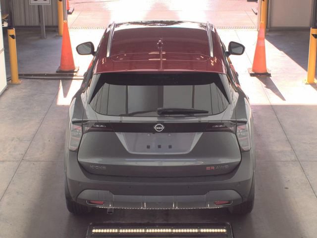 Used 2025 Nissan Kicks SR AWD/4WD image 8