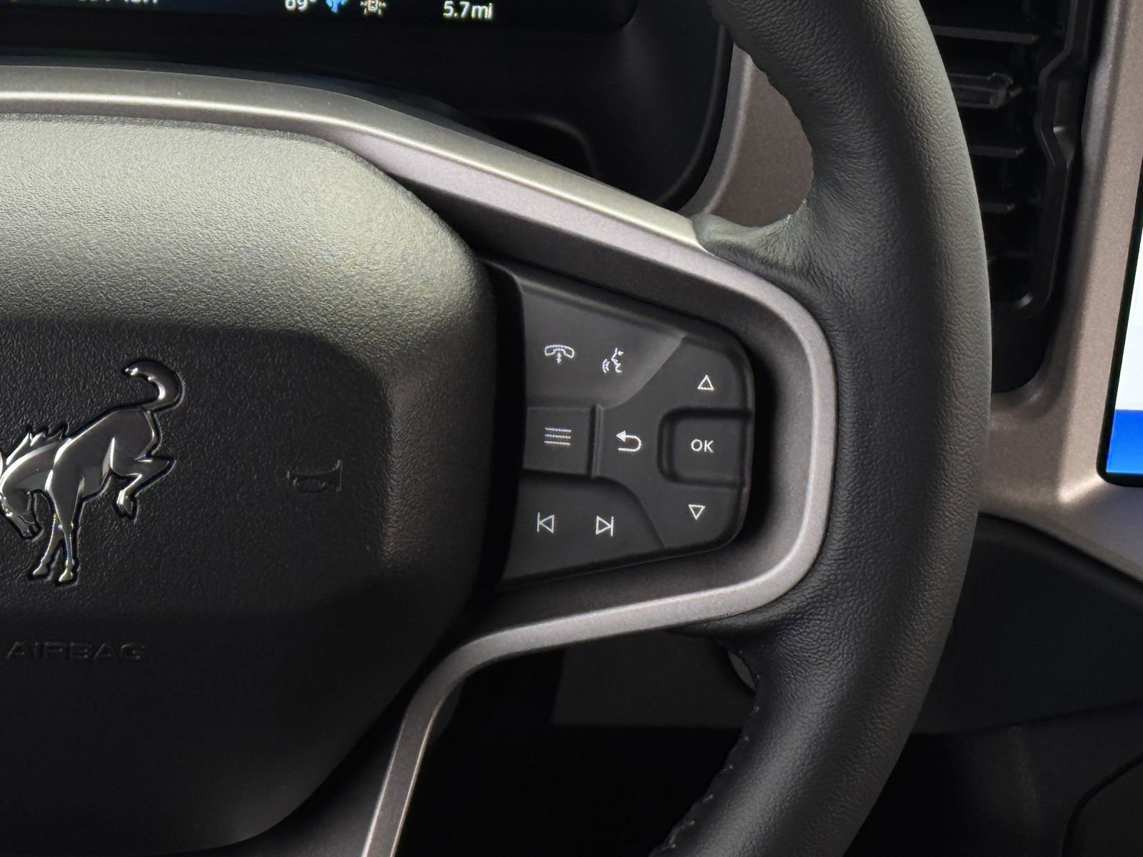 New 2026 Ford Bronco Outer Banks image 14