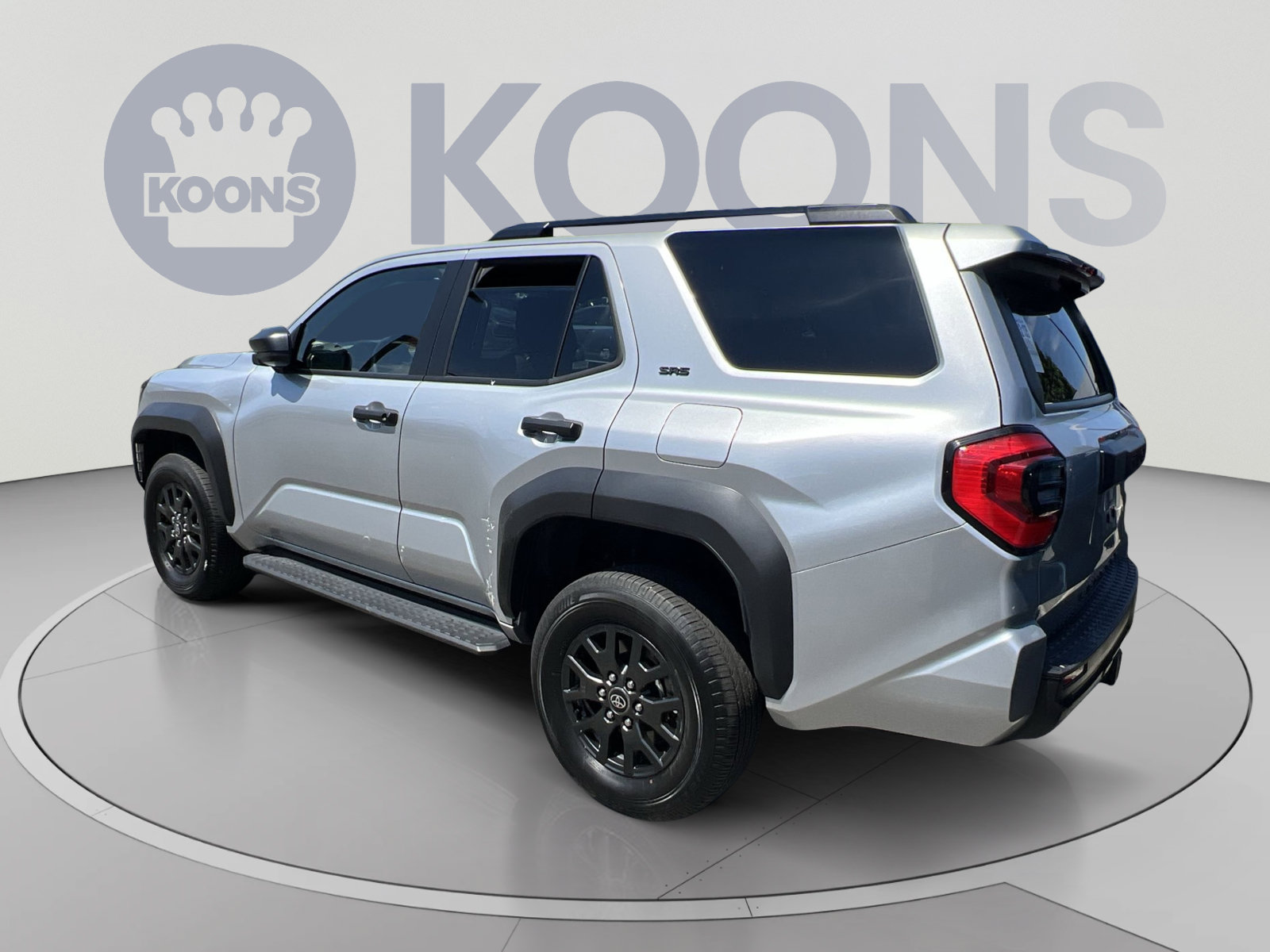 Used 2025 Toyota 4Runner SR5 AWD/4WD image 4