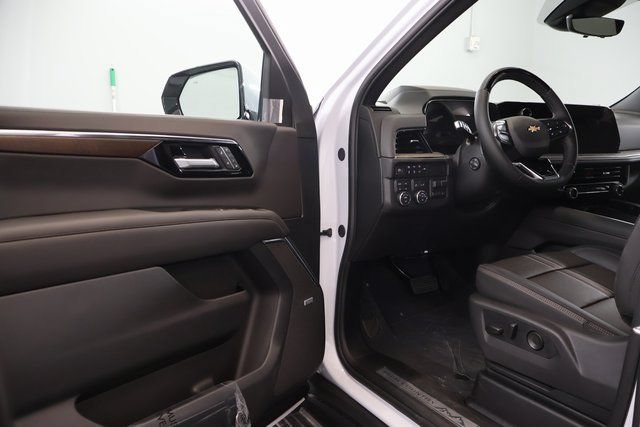 New 2026 Chevrolet Suburban High Country AWD/4WD image 9