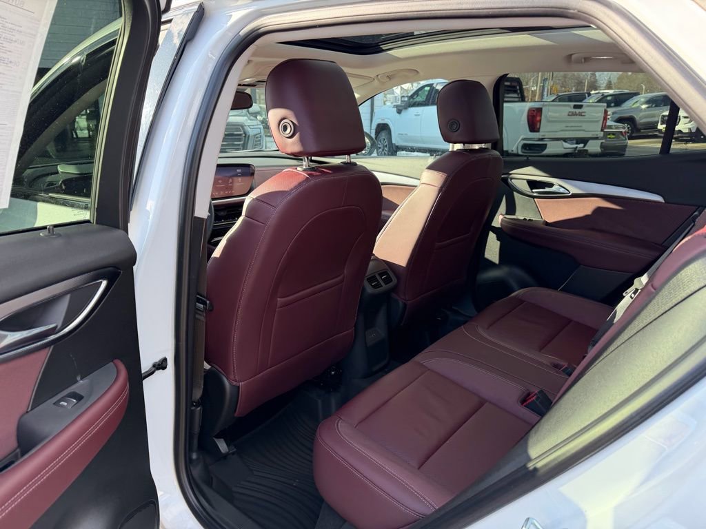 Used 2025 Buick Envision Sport Touring image 11