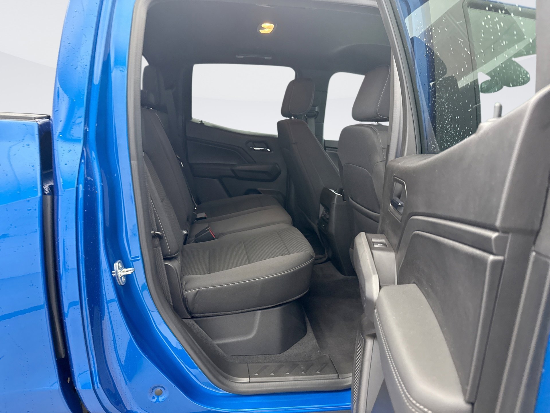 Used 2023 Chevrolet Colorado LT image 17