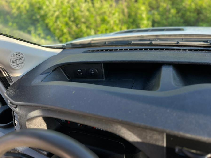 Used 2022 Ford Transit 250 148 High Roof AWD image 24