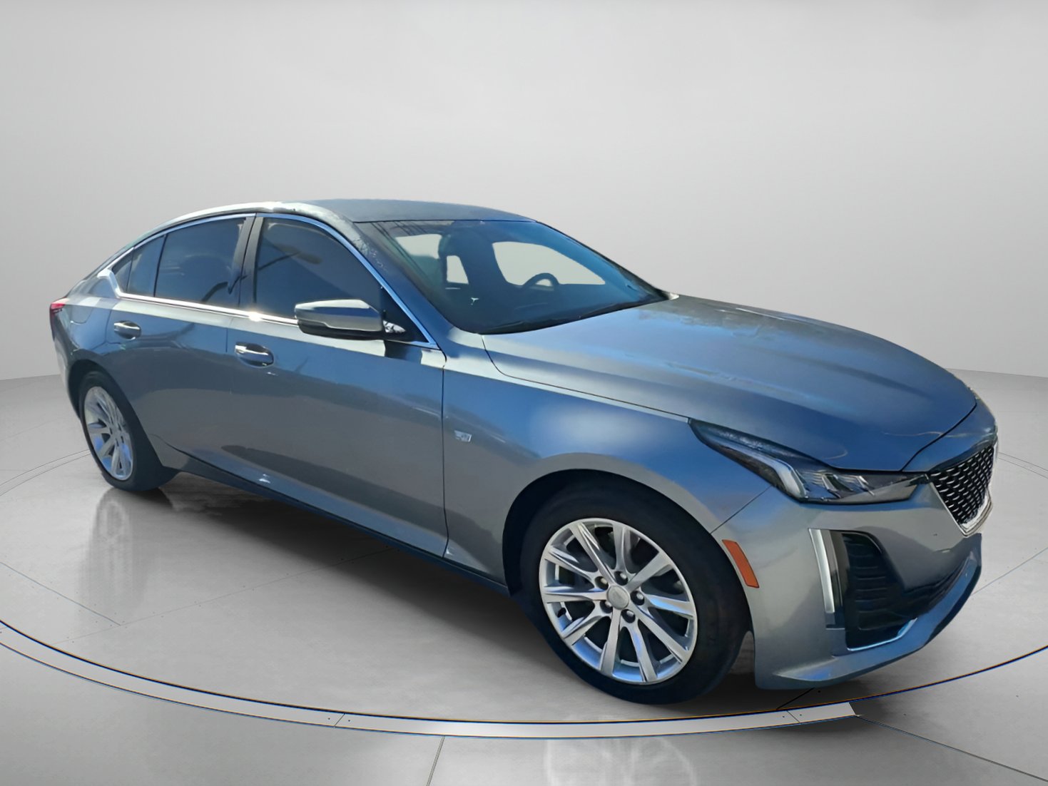 Used 2024 Cadillac CT5 Luxury image 2