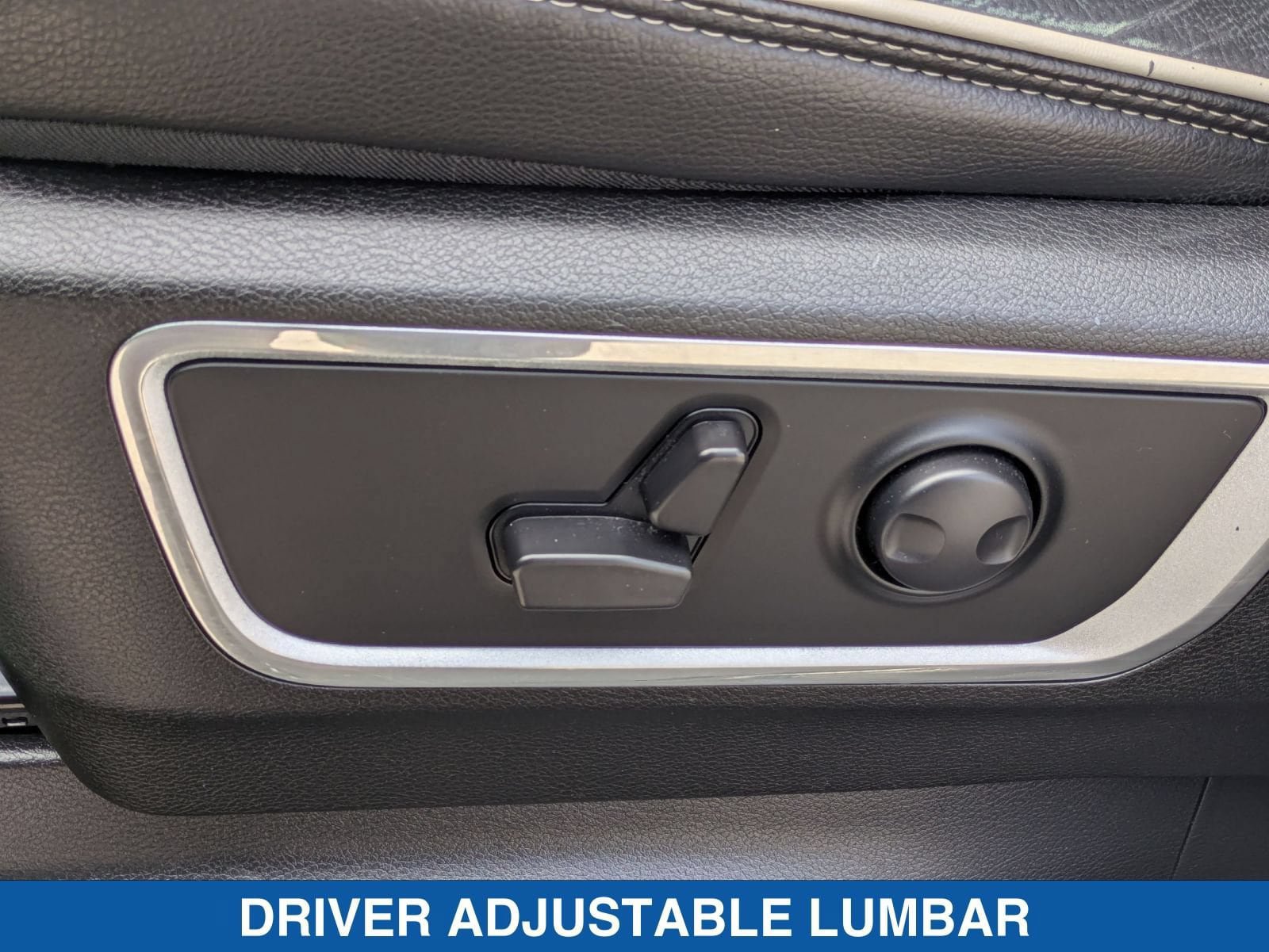 Used 2023 RAM 1500 Laramie AWD/4WD image 28