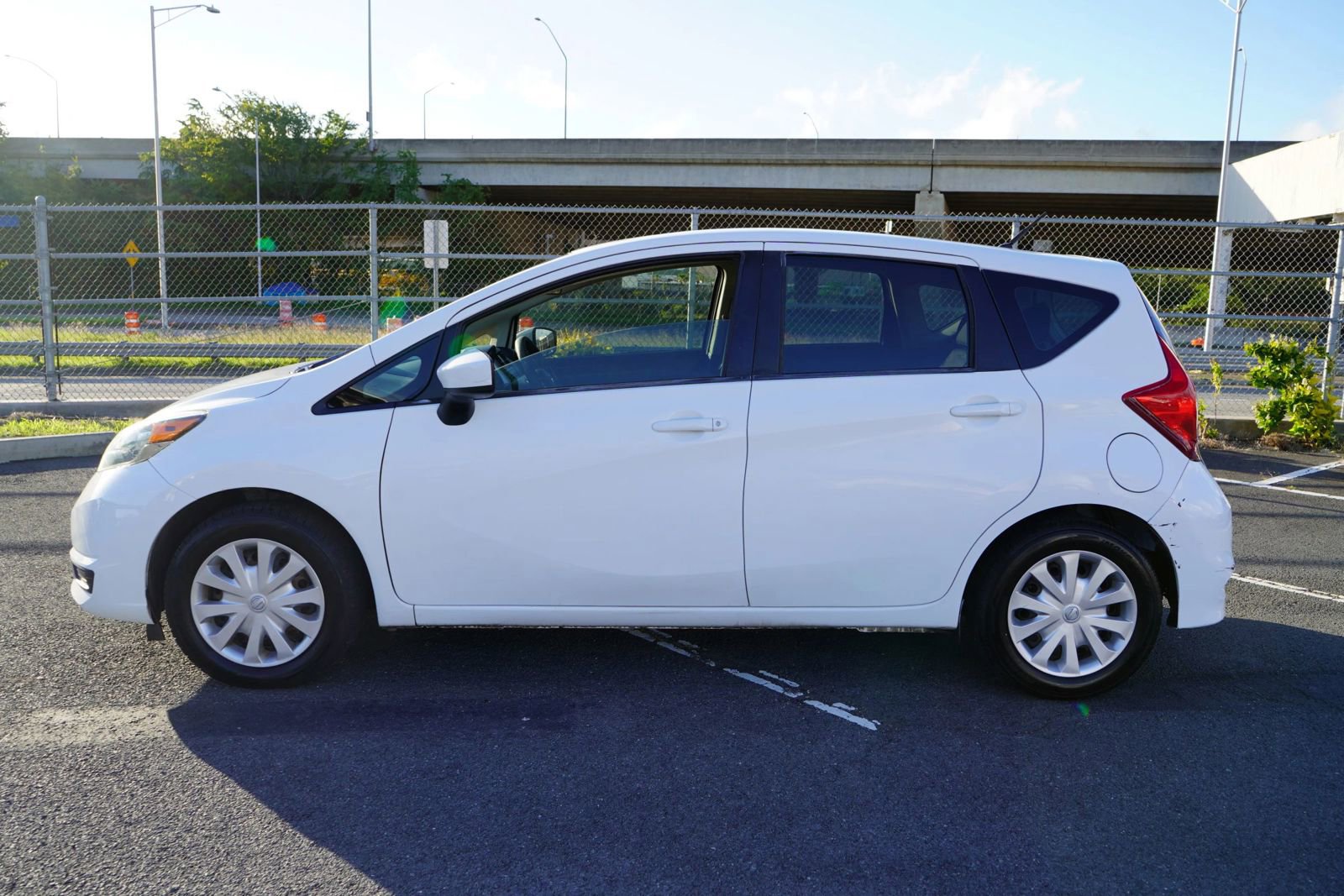 Used 2017 Nissan Versa Note S Plus FWD image 2