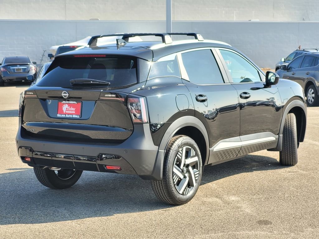 New 2026 Nissan Kicks SV w/ SV Premium Package image 4