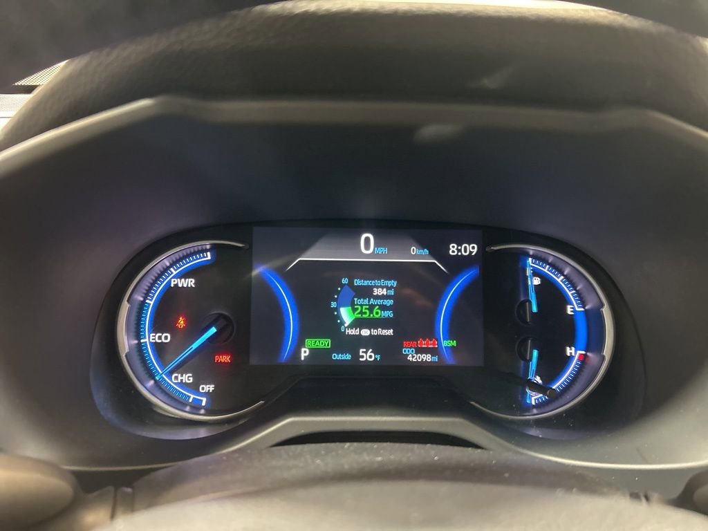 Used 2023 Toyota RAV4 SE image 29