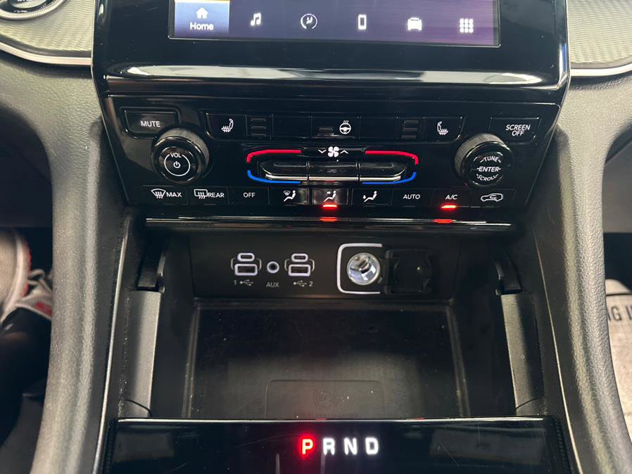 Used 2024 Jeep Grand Cherokee L Laredo AWD/4WD image 45