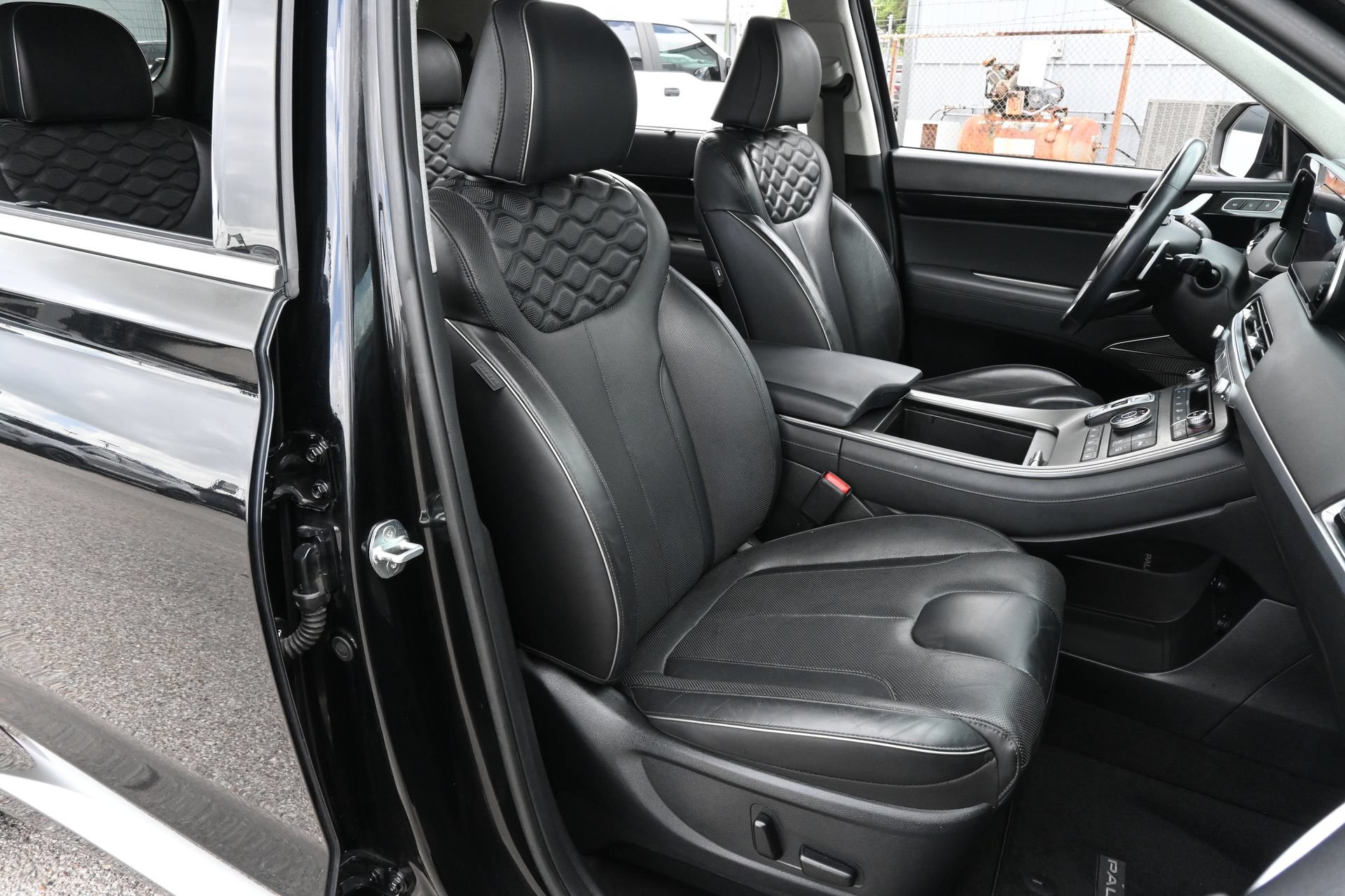 Used 2022 Hyundai Palisade Limited AWD/4WD image 22