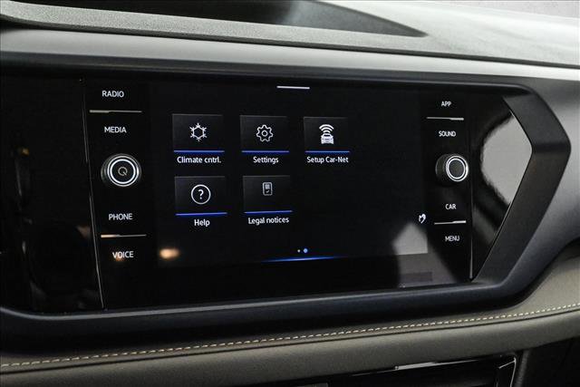 Used 2024 Volkswagen Taos SE image 15