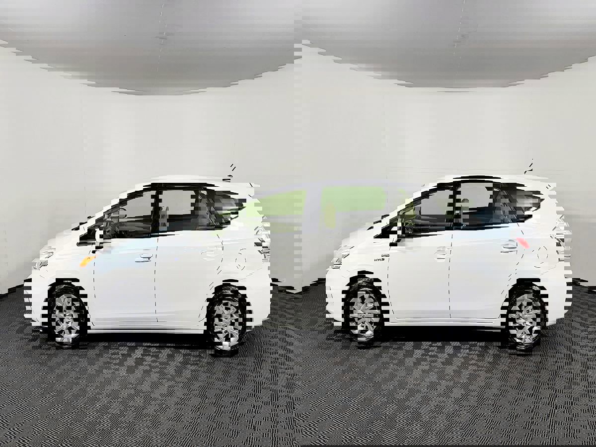 Used 2012 Toyota Prius V Three image 12