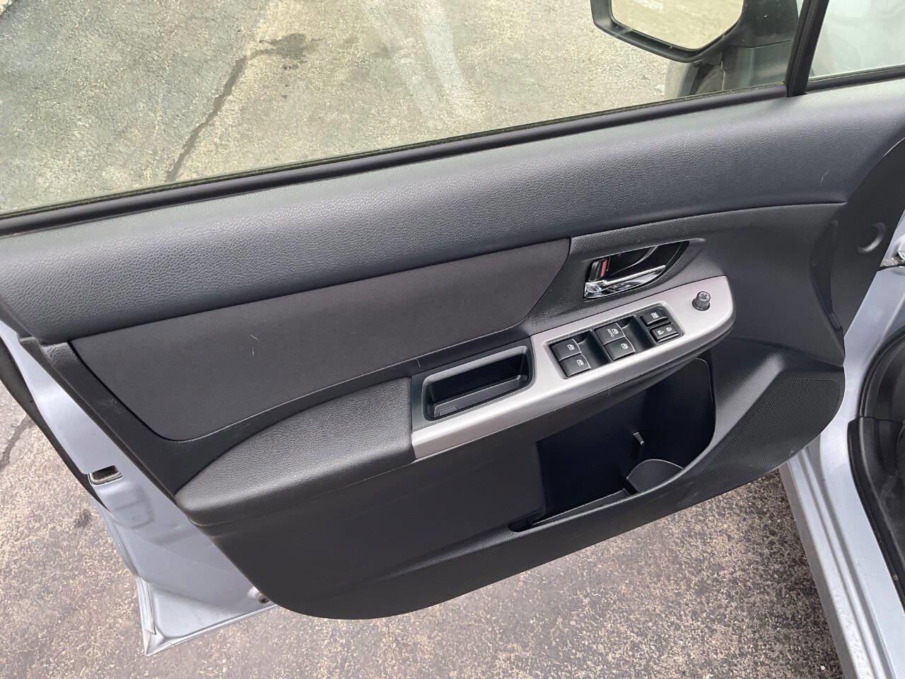 Used 2016 Subaru Impreza 2.0i Premium image 21