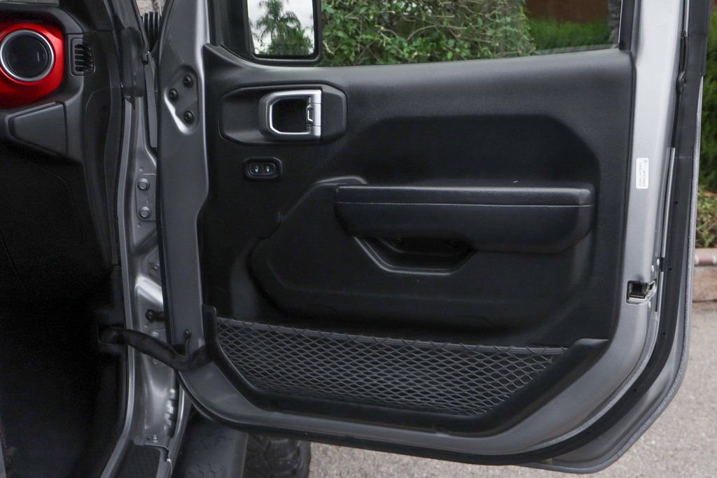 Used 2018 Jeep Wrangler Unlimited Rubicon image 46