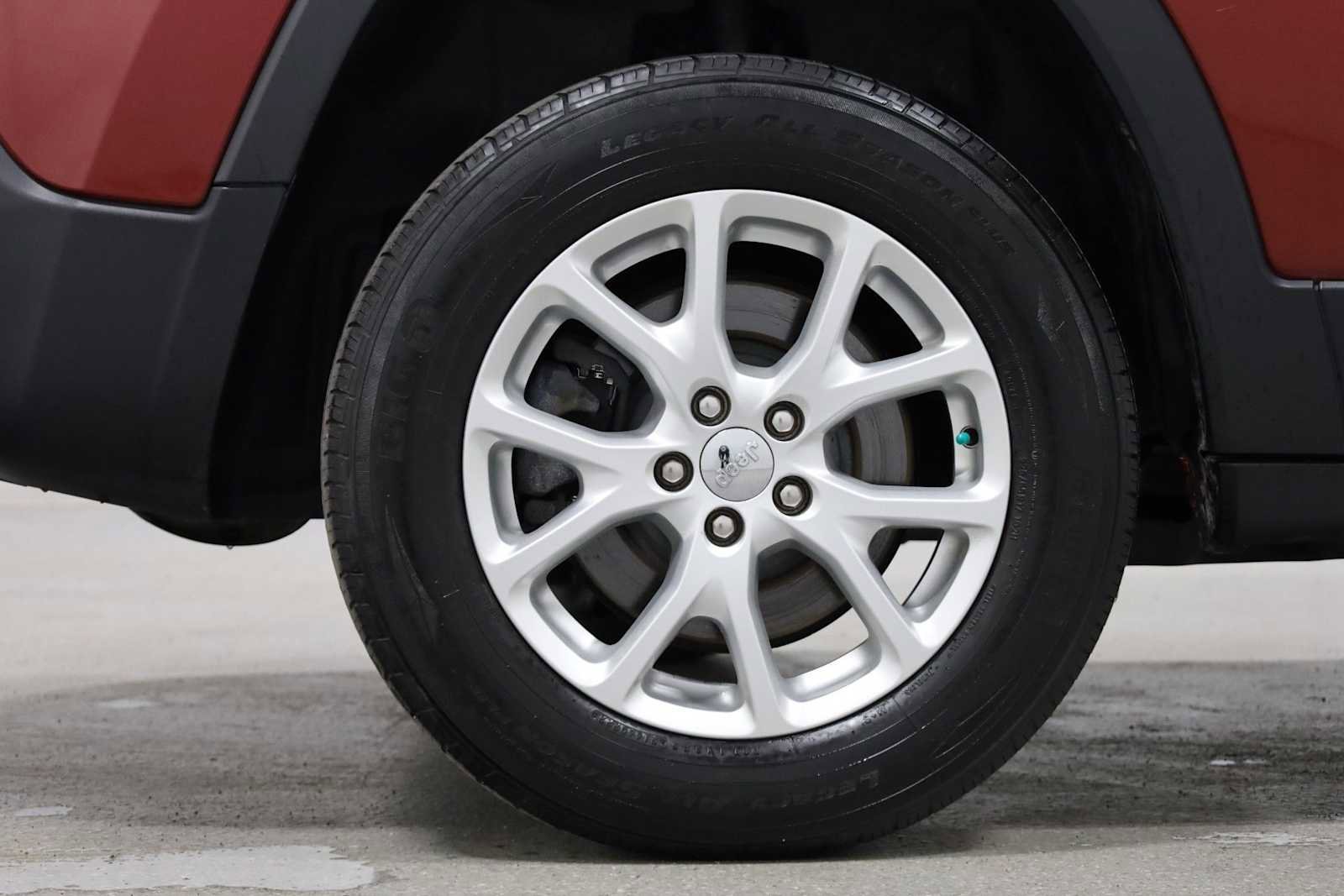 Used 2014 Jeep Cherokee Latitude image 33