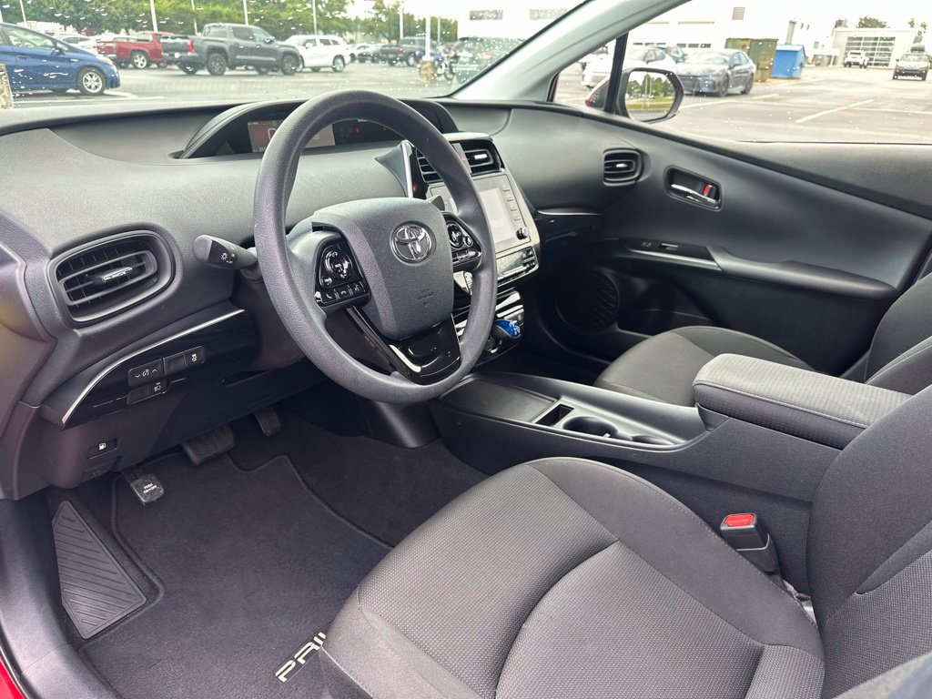 Certified 2021 Toyota Prius L Eco FWD image 20