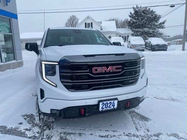 Used 2024 GMC Sierra 1500 AT4 w/ Technology Package image 6