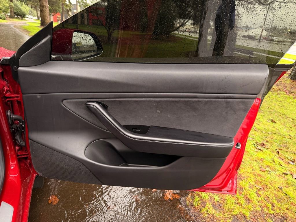 Used 2018 Tesla Model 3 Long Range image 33