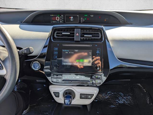 Used 2016 Toyota Prius Two image 12