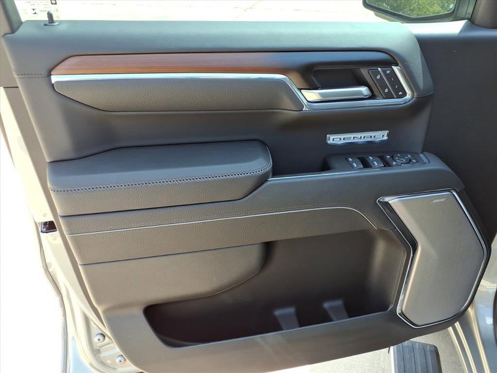 New 2026 GMC Sierra 1500 Denali w/ Denali Reserve Package image 16