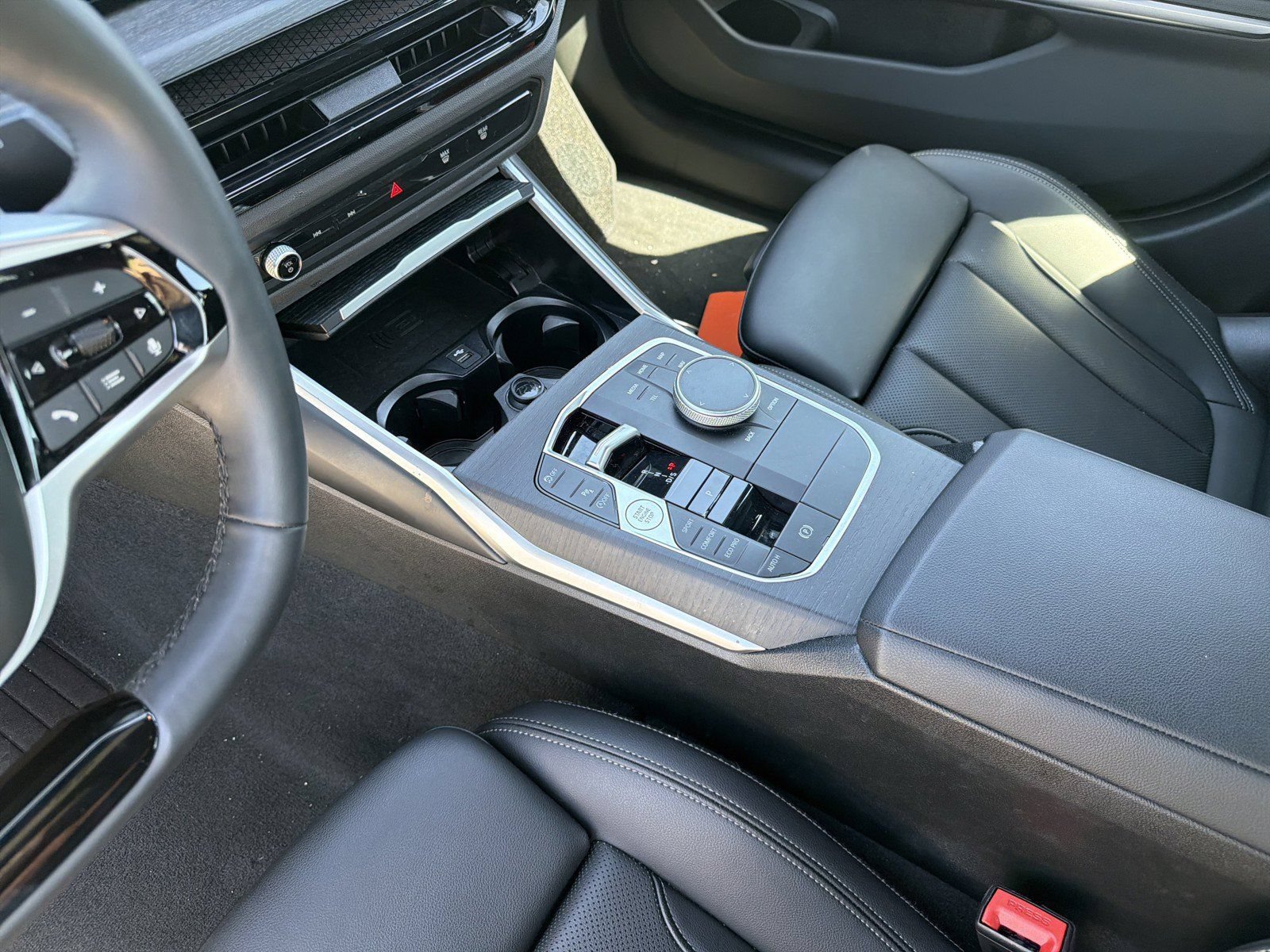 Certified 2025 BMW 330i Sedan w/ Convenience Package RWD image 22