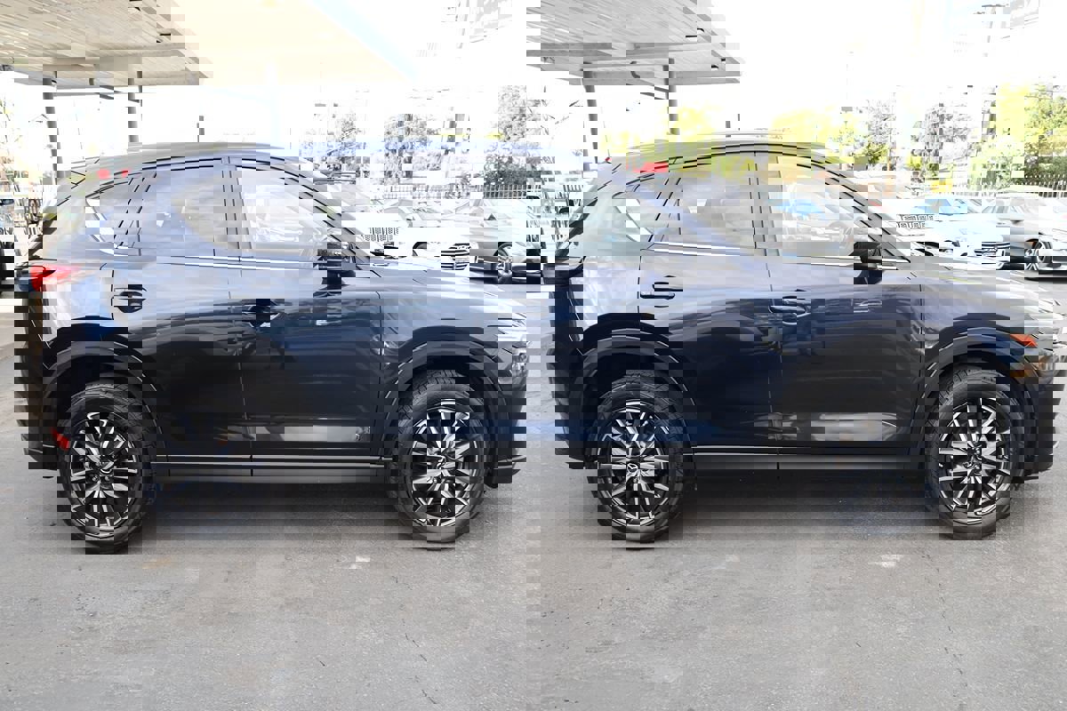 Used 2017 MAZDA CX-5 Grand Touring w/ Premium Package image 8