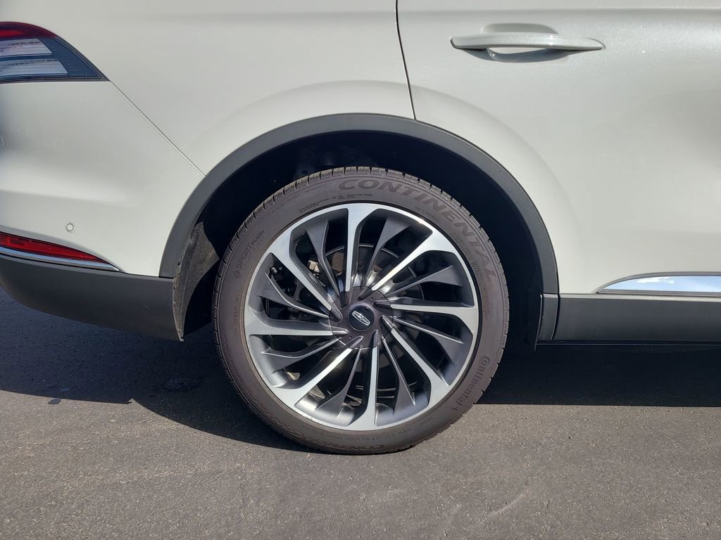 Used 2022 Lincoln Aviator Reserve w/ Equipment Group 201A AWD/4WD image 17