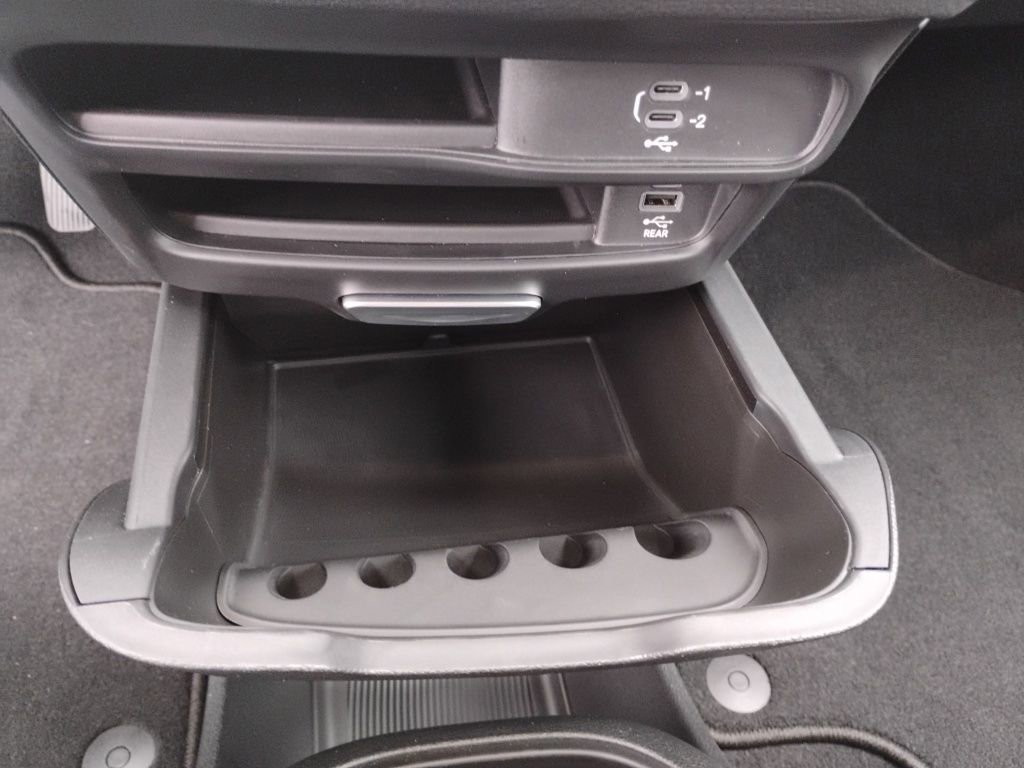 New 2026 Chrysler Pacifica Select image 26