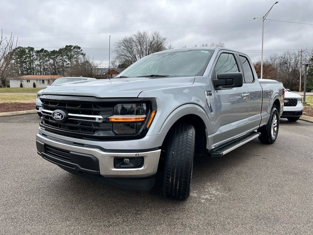 New 2026 Ford F150 XLT w/ XLT Chrome Appearance Package image 2