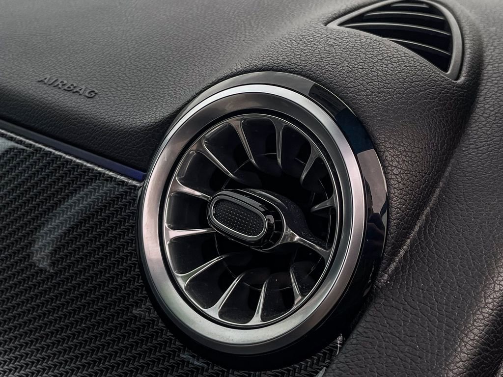 Used 2023 Mercedes-Benz GLA 250 image 33