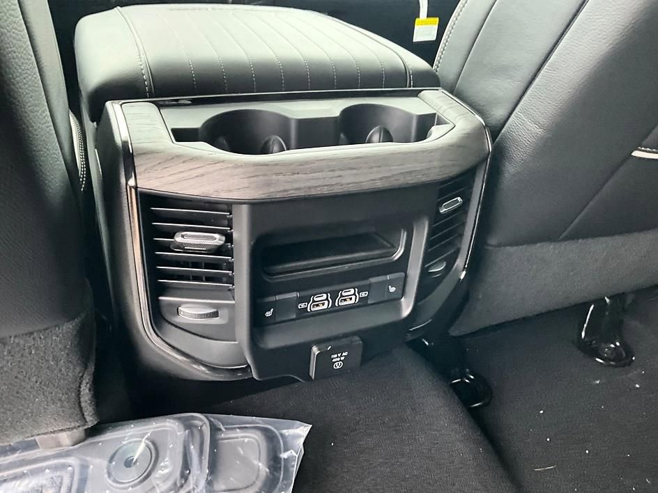 New 2026 RAM 3500 Limited image 31