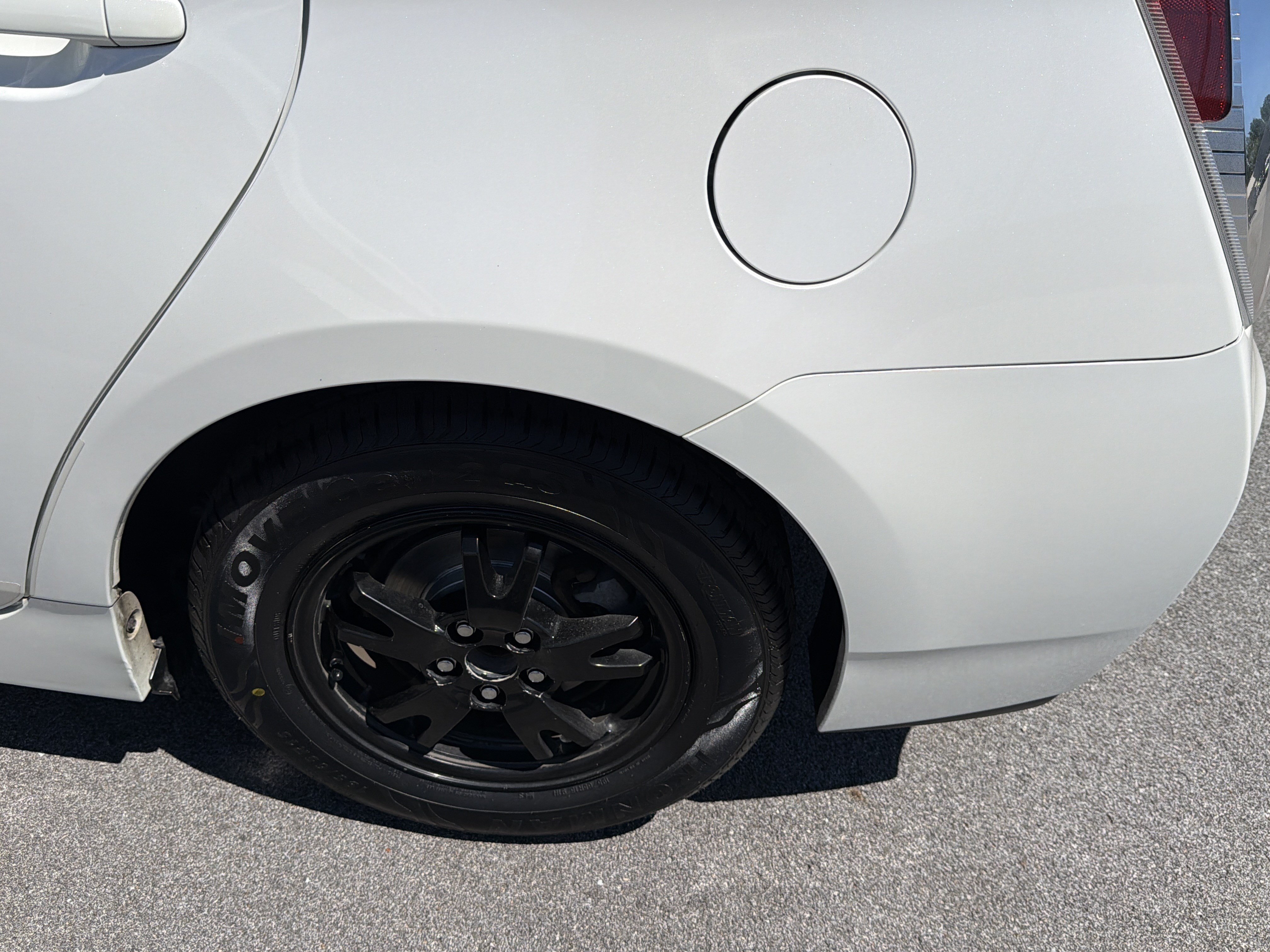 Used 2013 Toyota Prius Four w/ Deluxe Solar Roof Pkg FWD image 66