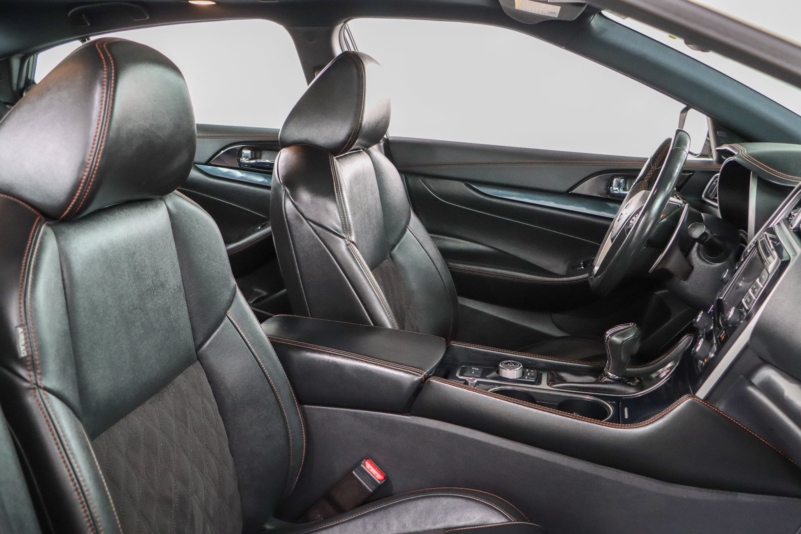 Used 2023 Nissan Maxima SR w/ Sport Mat Group FWD image 28