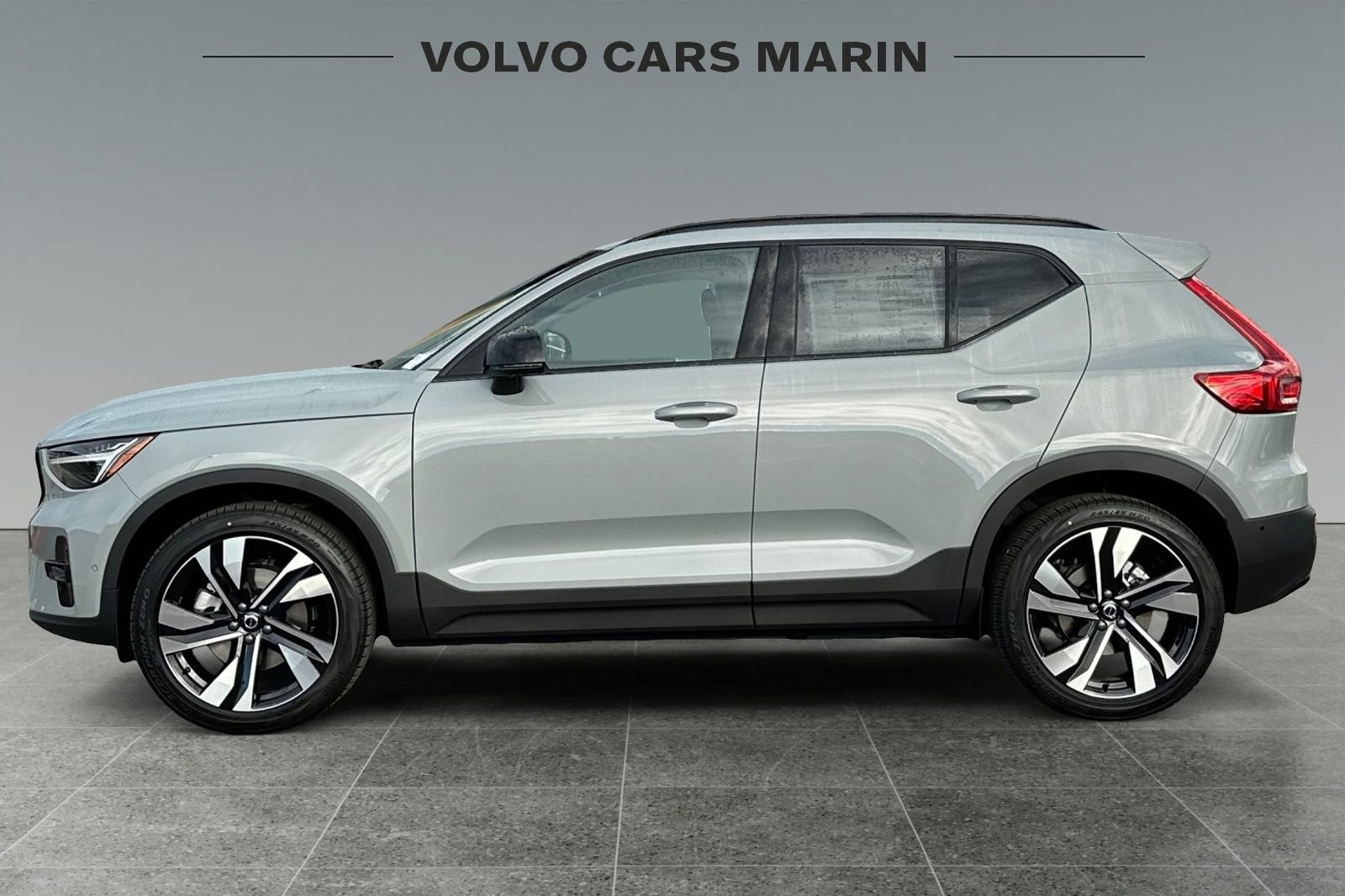 New 2026 Volvo XC40 B5 Ultra w/ Climate Package image 5