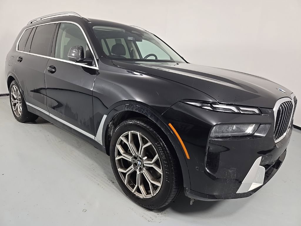 Used 2023 BMW X7 xDrive40i w/ Premium Package image 7