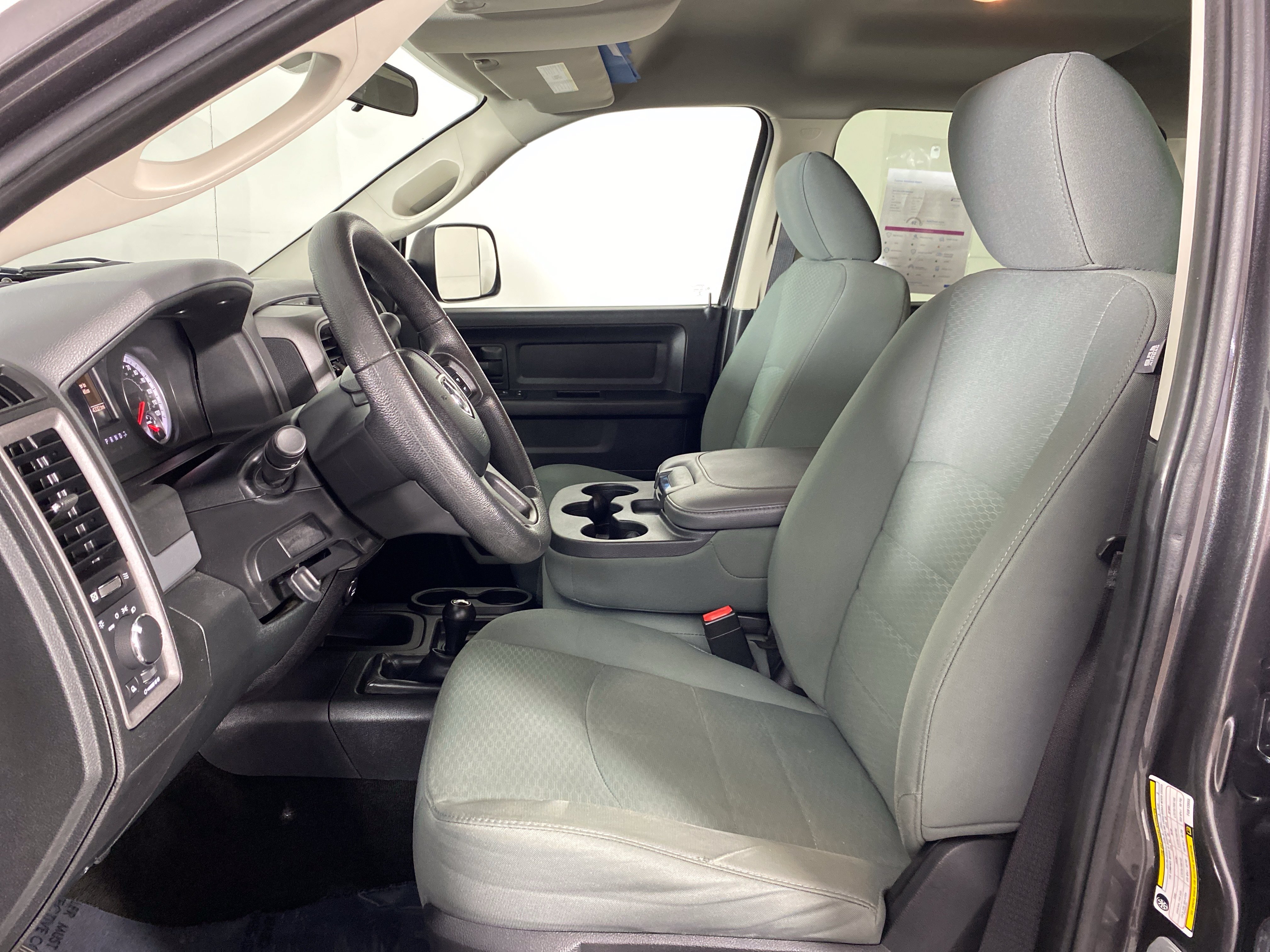 Used 2015 RAM 2500 Tradesman w/ Chrome Appearance Group AWD/4WD image 12
