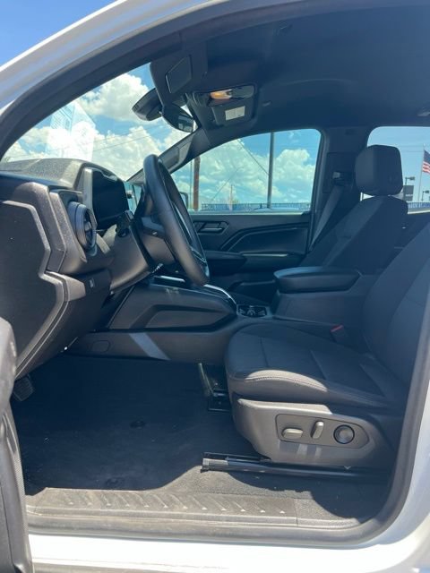 Used 2024 Chevrolet Colorado Trail Boss w/ Technology Package AWD/4WD image 23