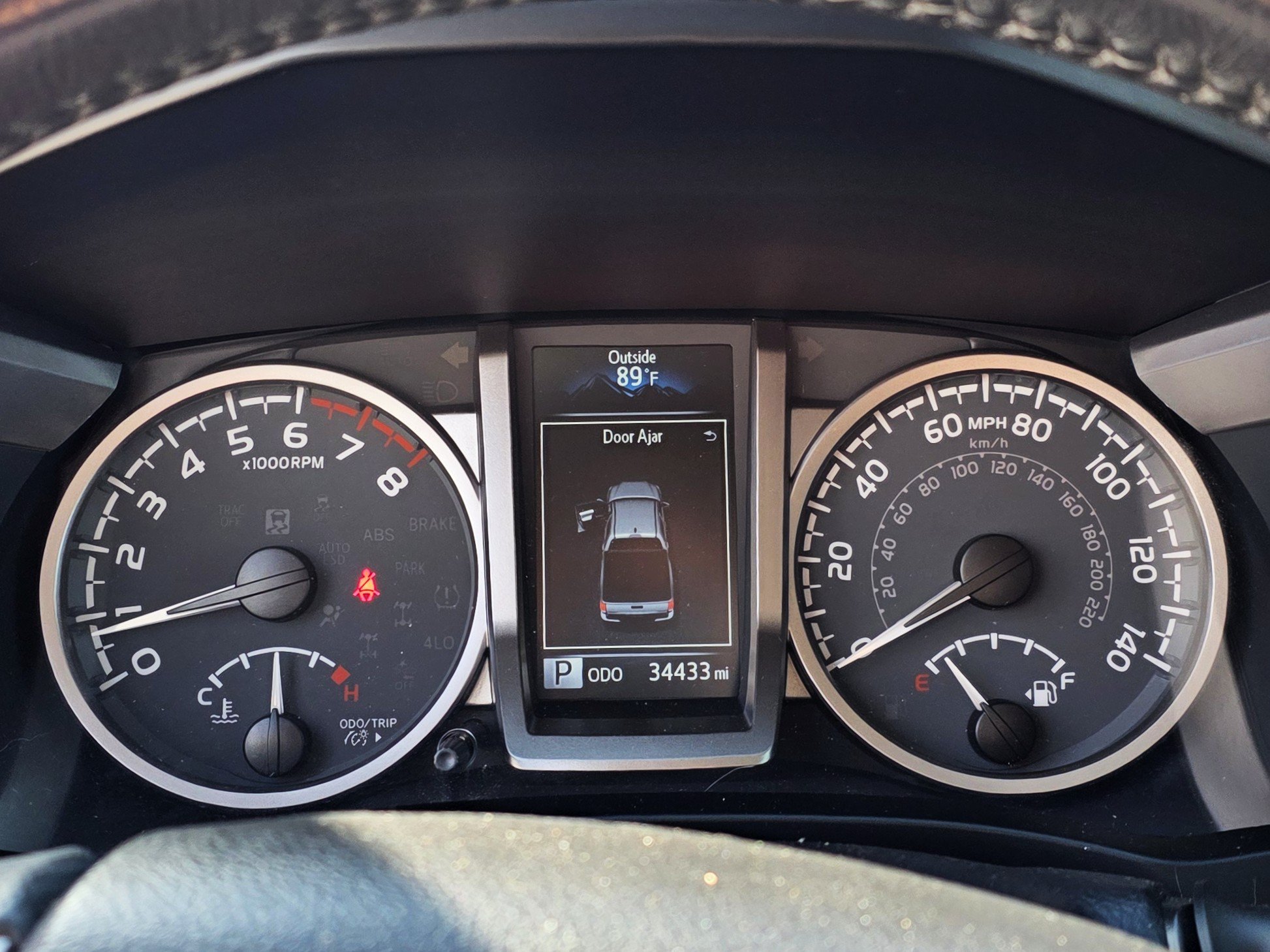 Used 2021 Toyota Tacoma SR5 RWD image 13