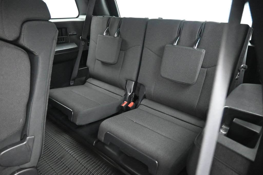 Used 2025 Toyota 4Runner SR5 AWD/4WD image 15