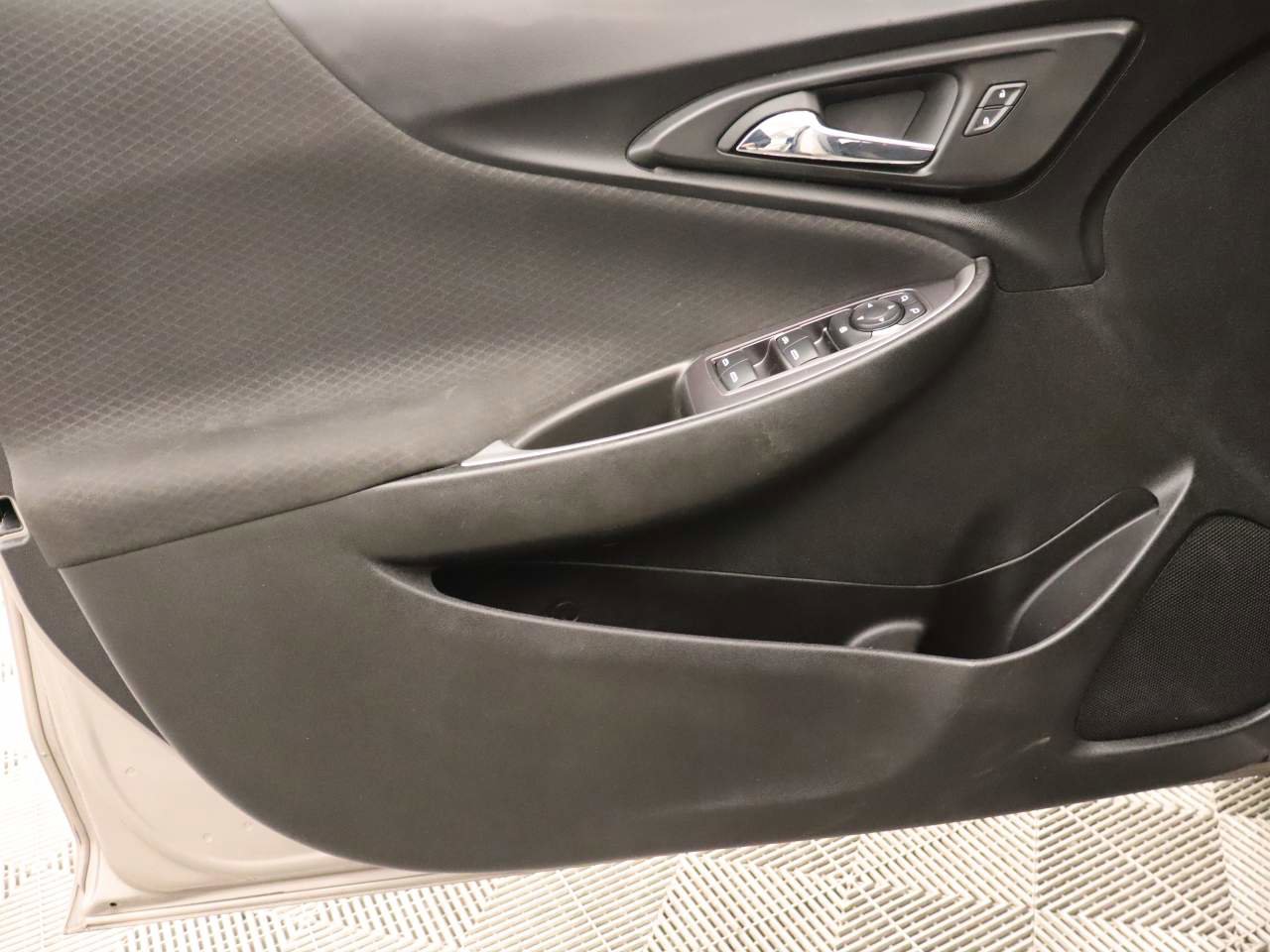 Used 2023 Chevrolet Malibu LT image 17