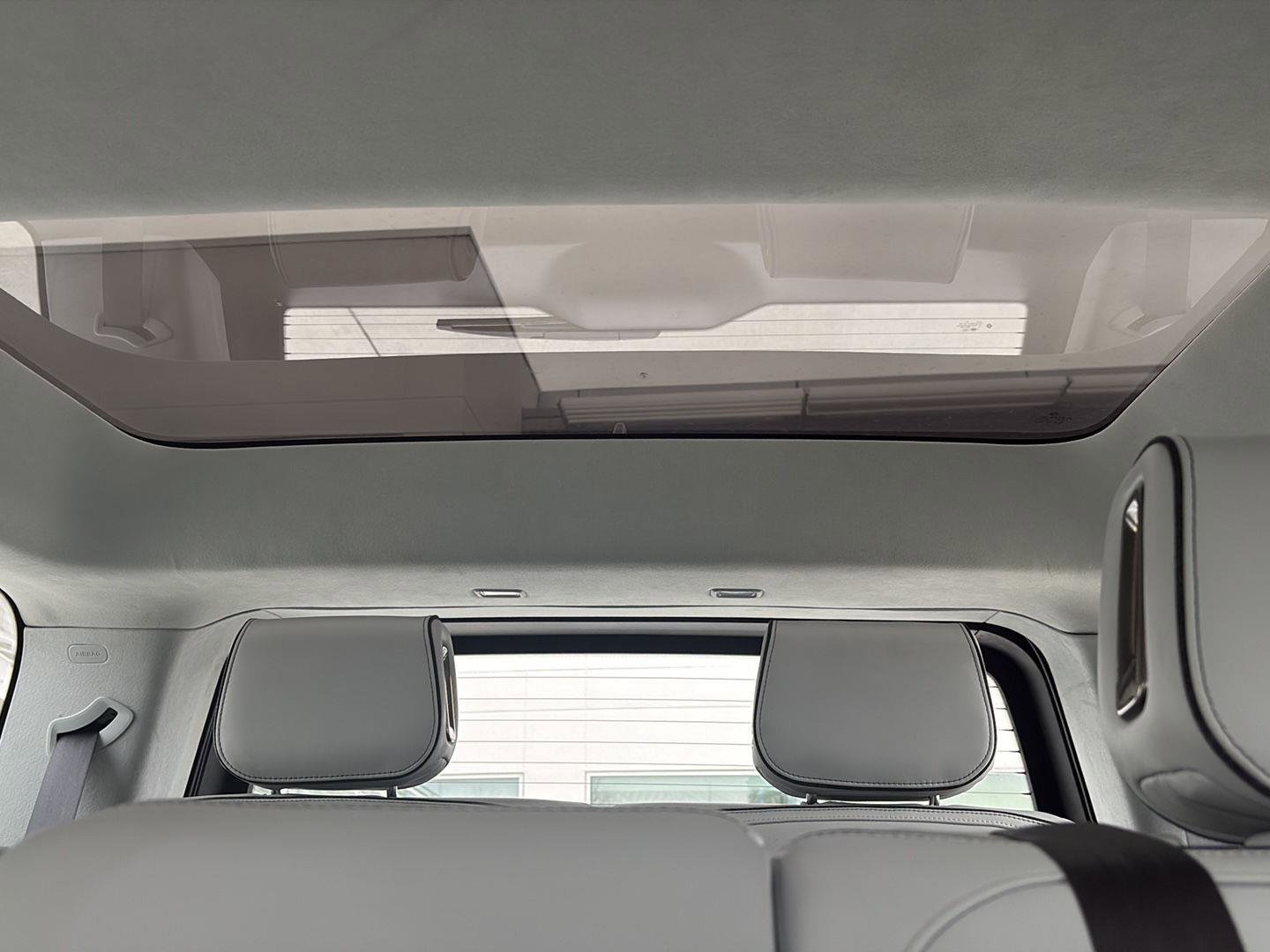 Used 2024 Rivian R1S Adventure image 71